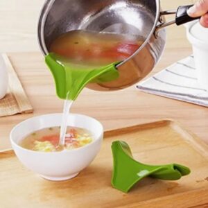 Silicone Anti-Spill Kitchen Funnel - Green